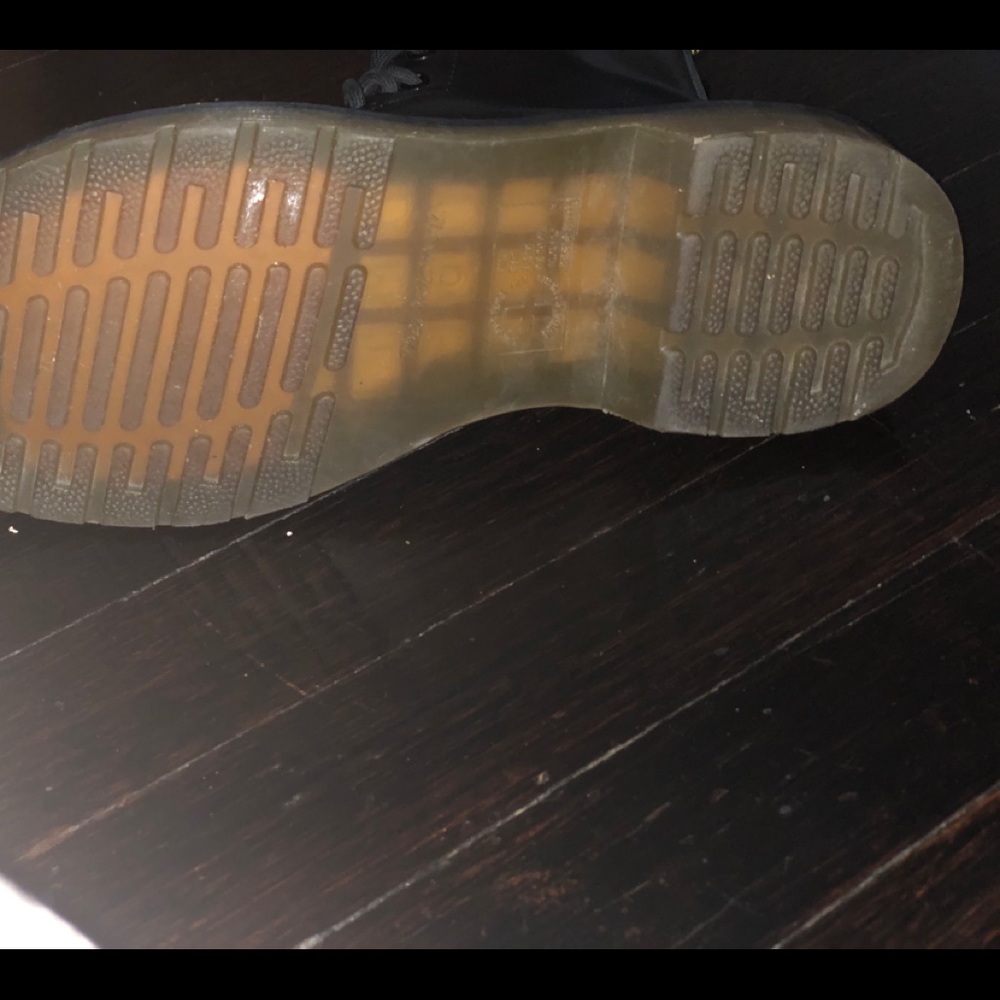 Doc Martens - Picture 5 of 5